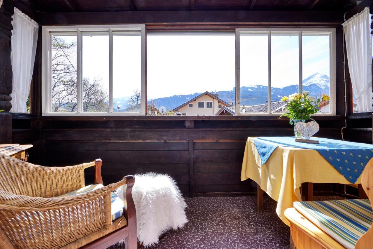 Gaestehaus Angela Garmisch-Partenkirchen Dış mekan fotoğraf