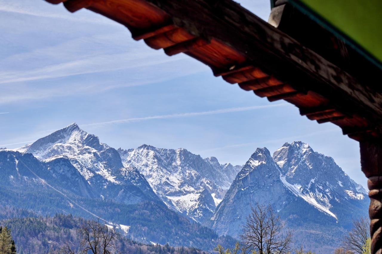 Gaestehaus Angela Garmisch-Partenkirchen Dış mekan fotoğraf