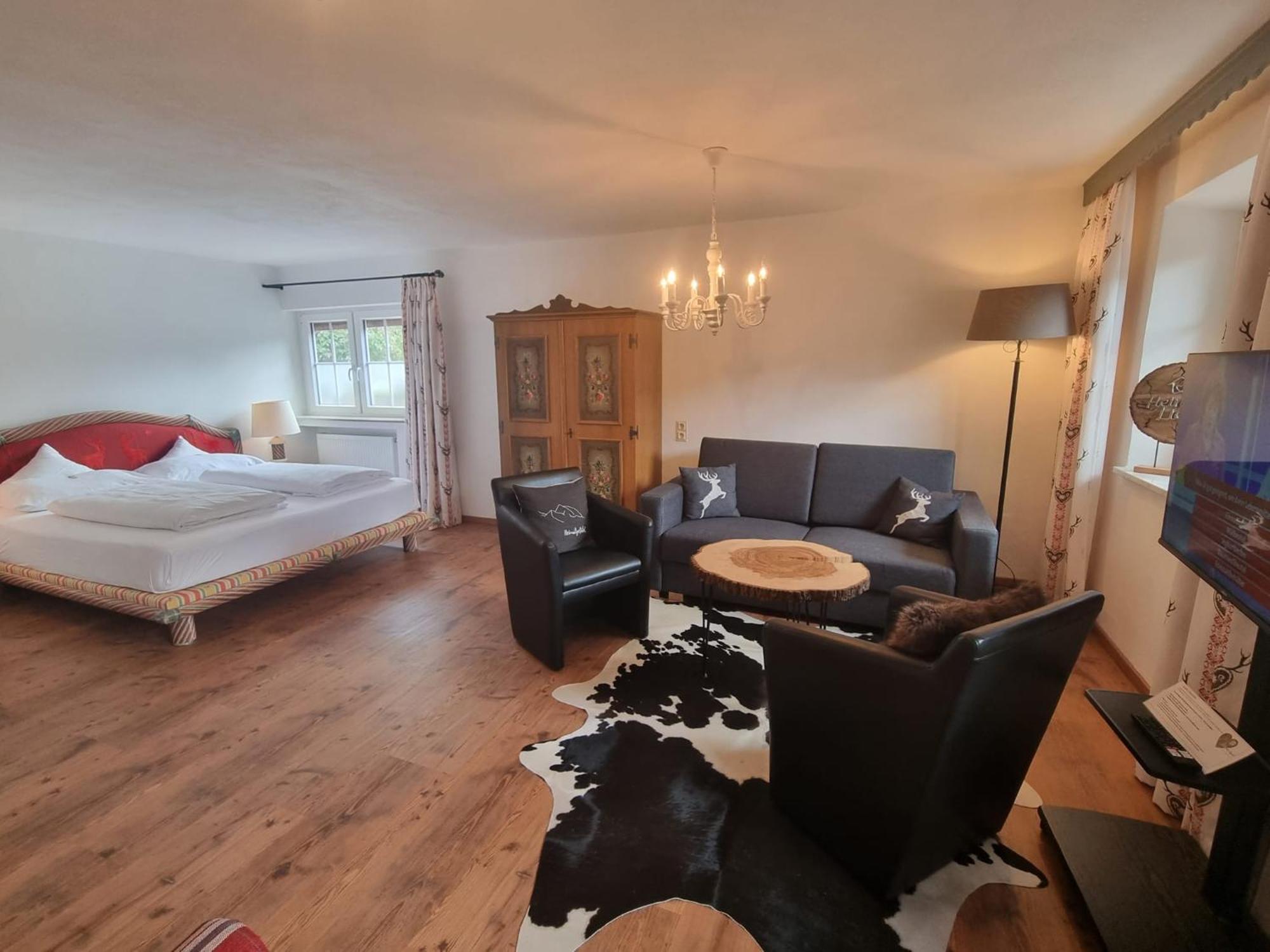 Gaestehaus Angela Garmisch-Partenkirchen Dış mekan fotoğraf